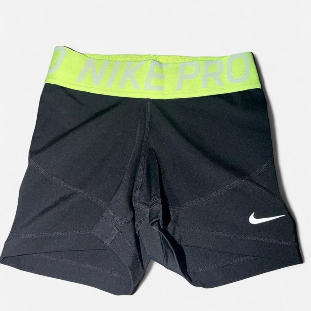 Nike Women's Black and Grey Shorts